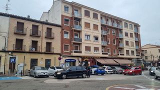 Chalet en venta en Alagón