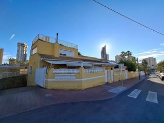 Casa adosada en venta en Cala de Finestrat en Finestrat