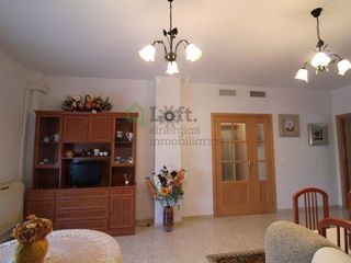 Casa adosada en venta en Olivenza