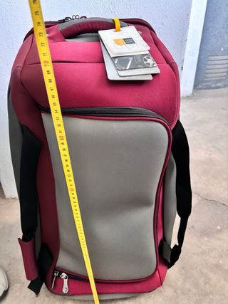 Maleta de viaje Case Logic gris y roja