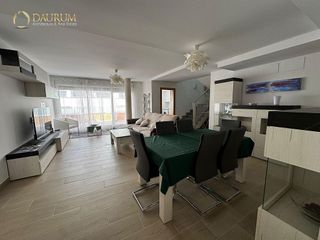 Ático en venta en Carolinas Bajas en Alicante