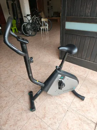 Bicicleta Estática Domyos Essential 04