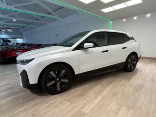 BMW i7 2023