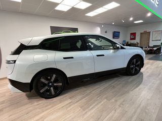 BMW i7 2023