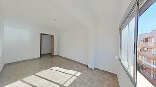 Piso en venta en Zona Avenida al Vedat en Torrent