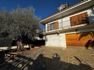Chalet en venta en Caldes de Montbui