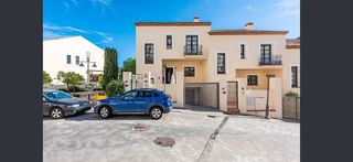 Casa adosada en venta en Benahavís