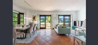 Casa adosada en venta en Benahavís