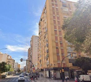 Piso en venta en Parque Ayala - Jardín de la Abadía - Huelín en Málaga