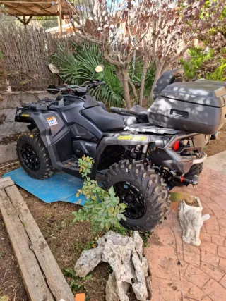 Quad Can-Am Negro 1000cc