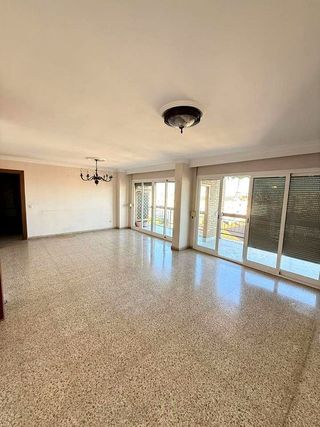 Piso en venta en Parque Ayala - Jardín de la Abadía - Huelín en Málaga