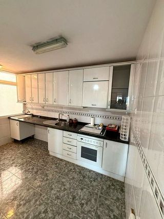Piso en venta en Parque Ayala - Jardín de la Abadía - Huelín en Málaga
