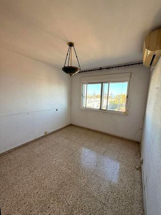 Piso en venta en Parque Ayala - Jardín de la Abadía - Huelín en Málaga