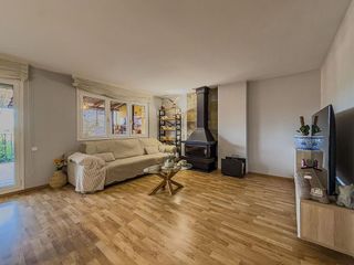 Casa adosada en venta en Viladecavalls