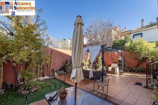 Chalet en venta en Huétor Vega