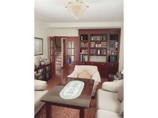 Casa en venta en Lucena
