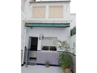 Casa en venta en Lucena