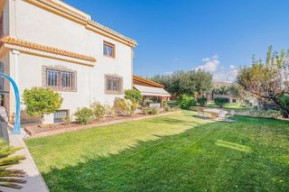 Chalet en venta en Gójar