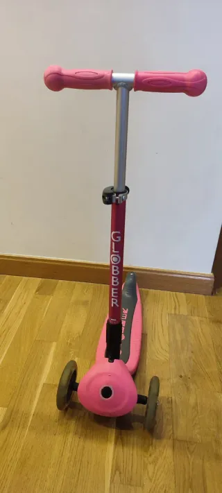 Patinete Globber rosa 3 ruedas