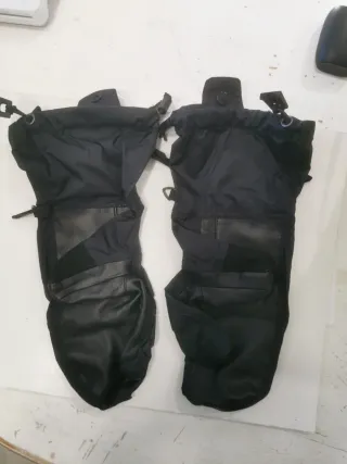 Burton AK Powder Shell Mitt Taglia M