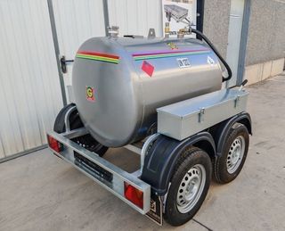 NUEVO: Remolque para gasoil 600 L.