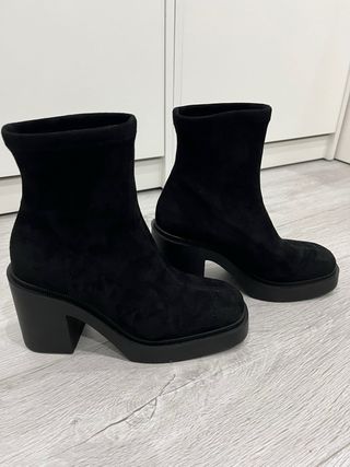 Botines marca Miss Elastic negros