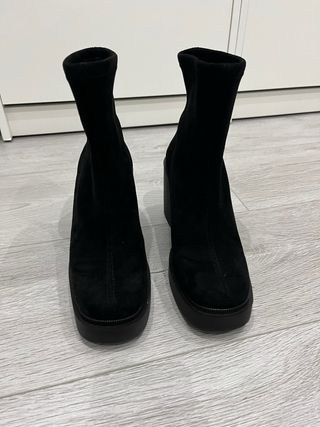 Botines marca Miss Elastic negros