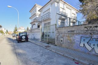 Chalet en venta en Cervantes en Granada