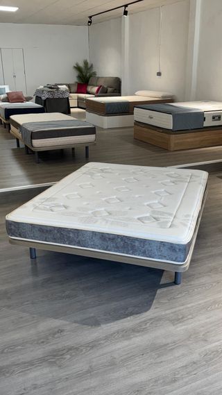 Colchón y base tapizada  150x190 por solo 240€