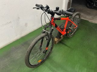 Bicicleta B-Twin Naranja