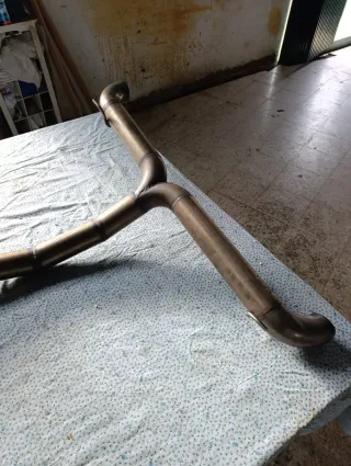 Escape artesanal Mercedes A45 AMG