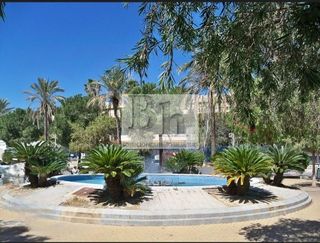 Piso en venta en Barrio de Ciudad Jardín en Málaga