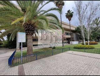 Piso en venta en Barrio de Ciudad Jardín en Málaga