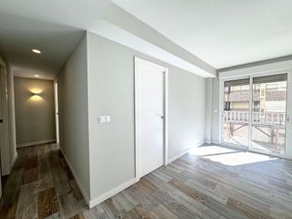 Piso en venta en Campoamor en Alicante