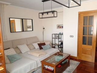 Piso en venta en El Polígono en Gijón