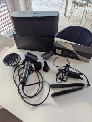 Dyson Supersonic e piastra GHD Platinum +