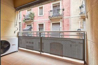 Piso en venta en El Raval en Barcelona