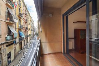 Piso en venta en El Raval en Barcelona