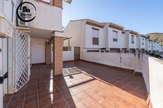 Casa pareada en venta en Cenes de la Vega