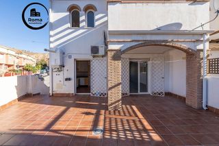 Casa pareada en venta en Cenes de la Vega
