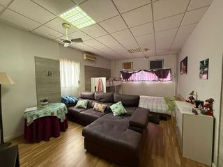 Chalet en venta en Elda