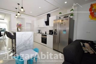 Chalet en venta en Alginet