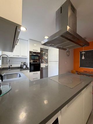 Piso en venta en El Polígono en Gijón