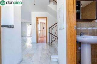 Casa pareada en venta en Cenes de la Vega