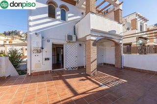 Casa pareada en venta en Cenes de la Vega