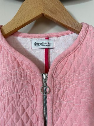 Chaqueta Stradivarius rosa Talla S