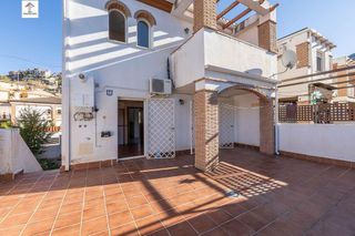 Casa pareada en venta en Cenes de la Vega