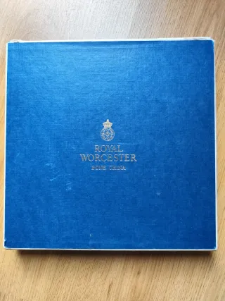 Royal Worcester pintado a mano