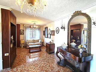 Piso en venta en Cervantes en Granada