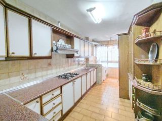 Piso en venta en Cervantes en Granada